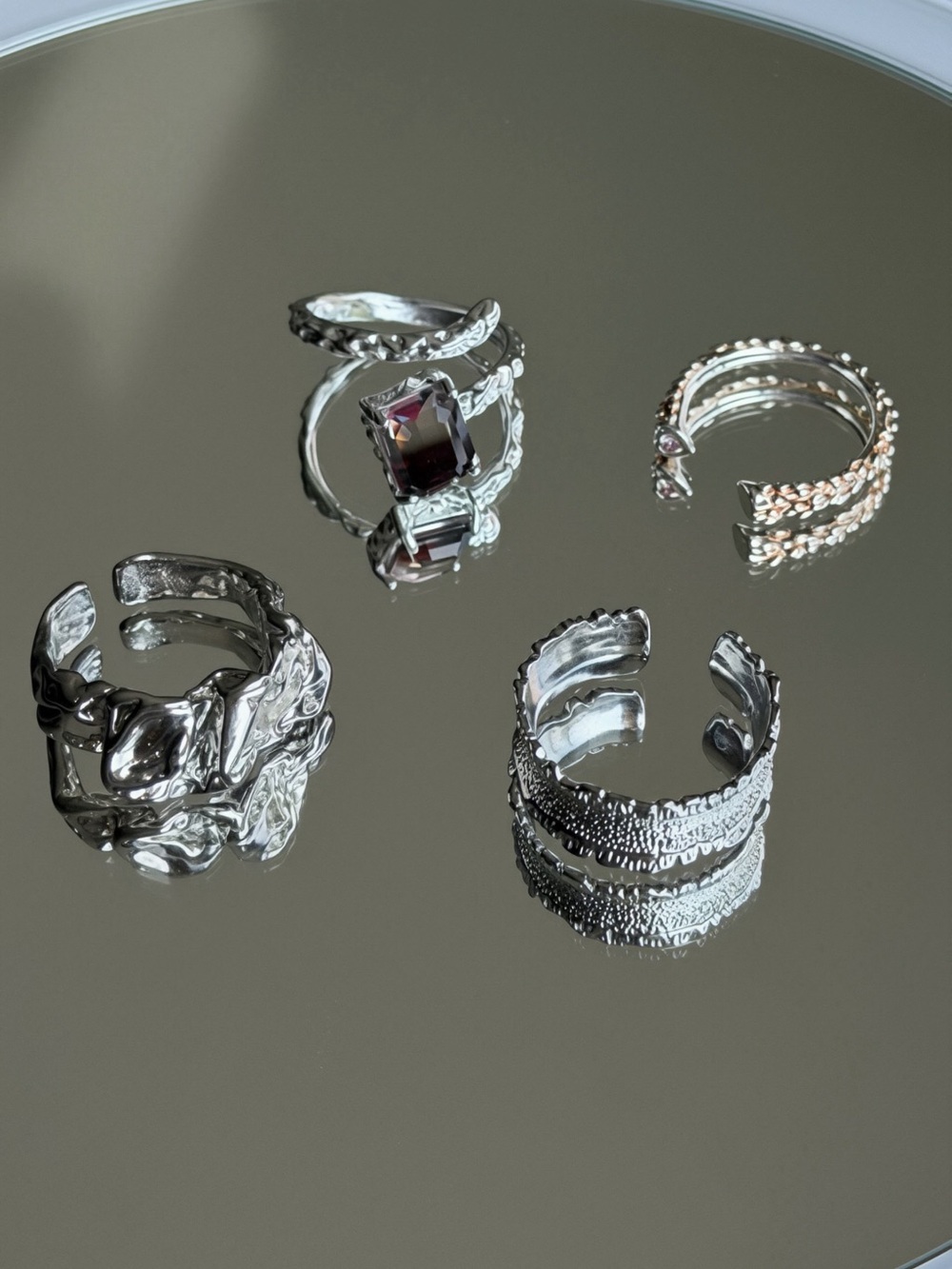 4 Adjustable Statement Rings β Unique Designs